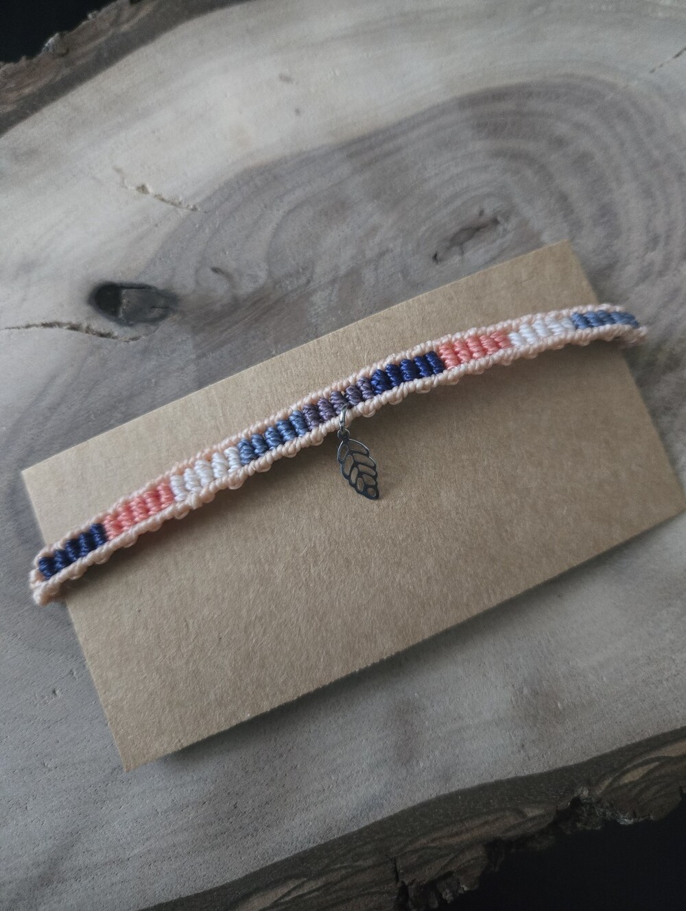 005 New Handmade micro-macramé bracelet with stainless steel leaf